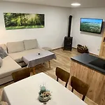 Feriehus Pod Lipenskou Hrazi *