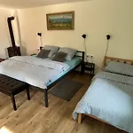 Pod Lipenskou Hrazi Feriehus Loučovice