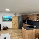 Pod Lipenskou Hrazi Feriehus *