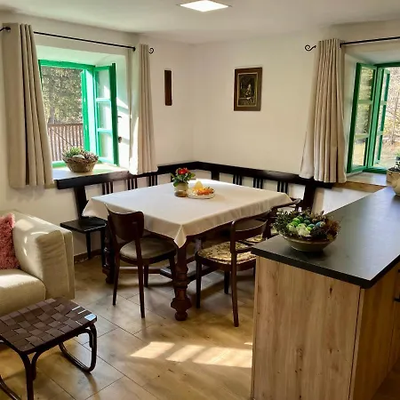 Holiday home Pod Lipenskou Hrazi