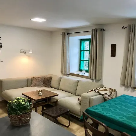 Pod Lipenskou Hrazi Holiday home *