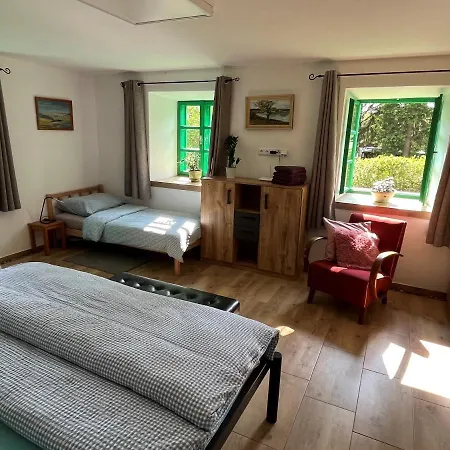 Pod Lipenskou Hrazi Loucovice