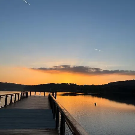 Tatil Evi Pod Lipenskou Hrazi *