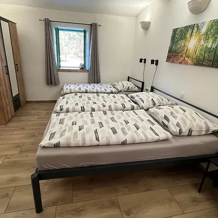 別荘 Pod Lipenskou Hrazi Loučovice